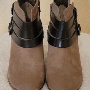 Carlos Santana Ankle Booties